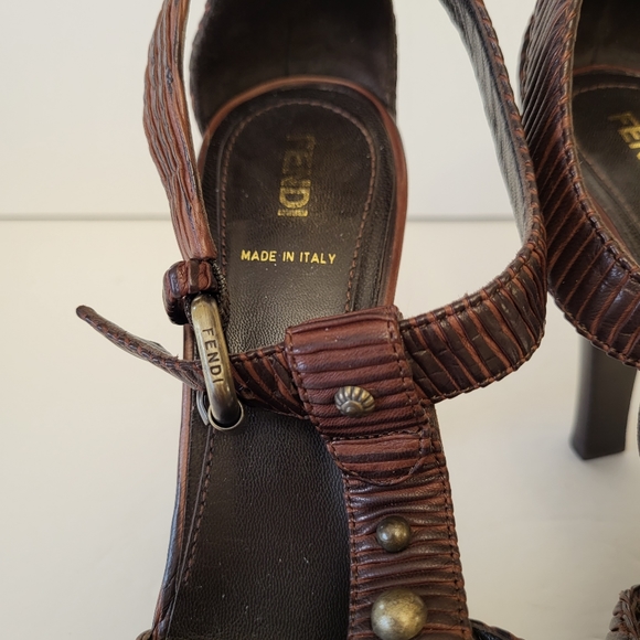 Authentic Fendi sandale NEGOTIABLE - Picture 5 of 16